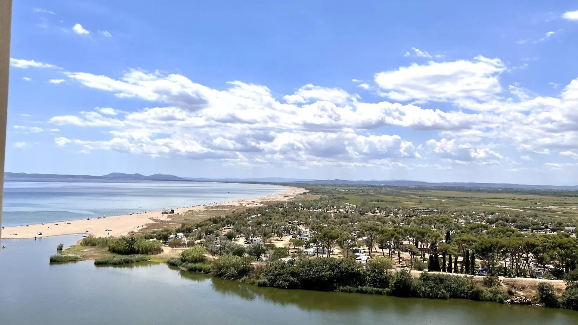 111 Delta Muga 2 Apartment Empuriabrava