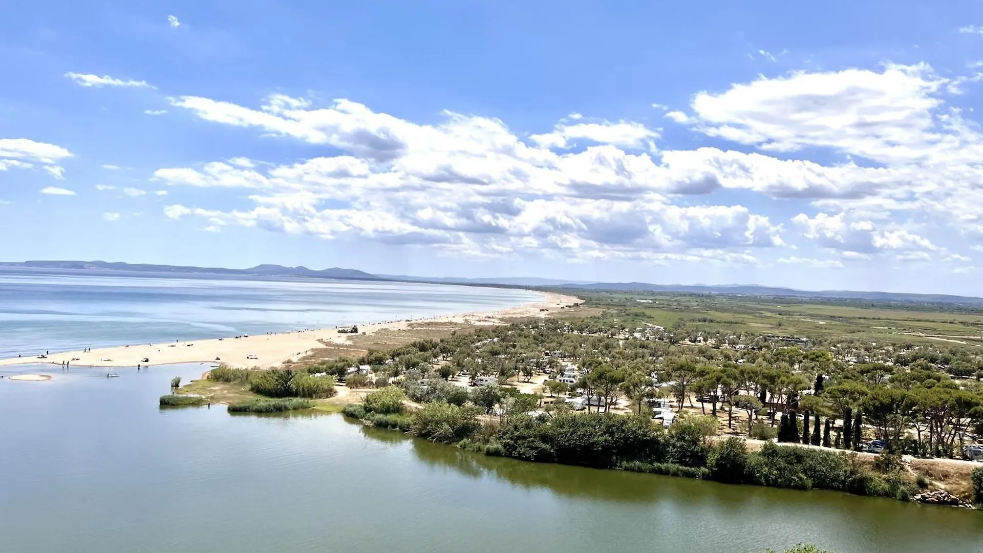 111 Delta Muga 2 Apartment Empuriabrava